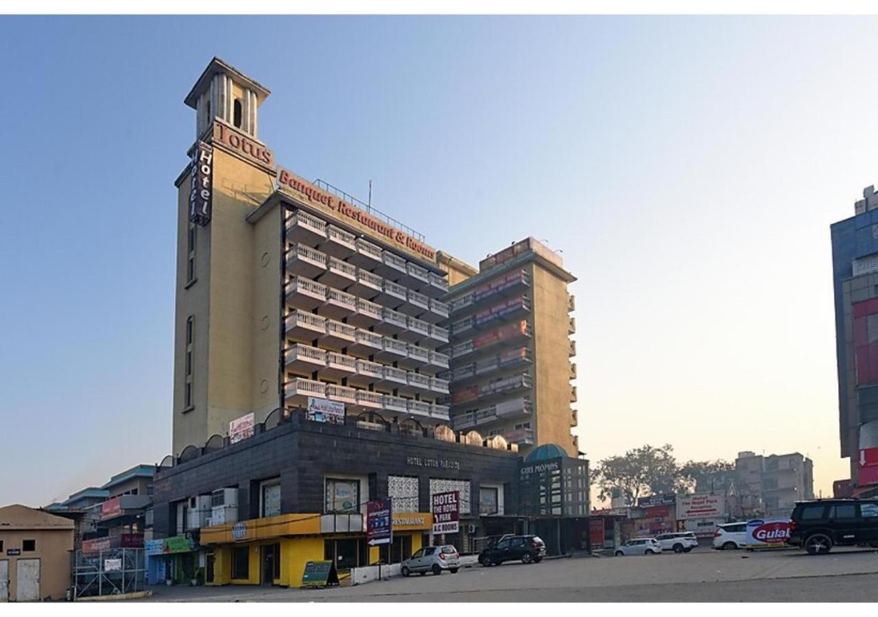 Hotel Lotus Paradise - Banquet & Dining - Near Murthal Sukhdev Rāi 외부 사진