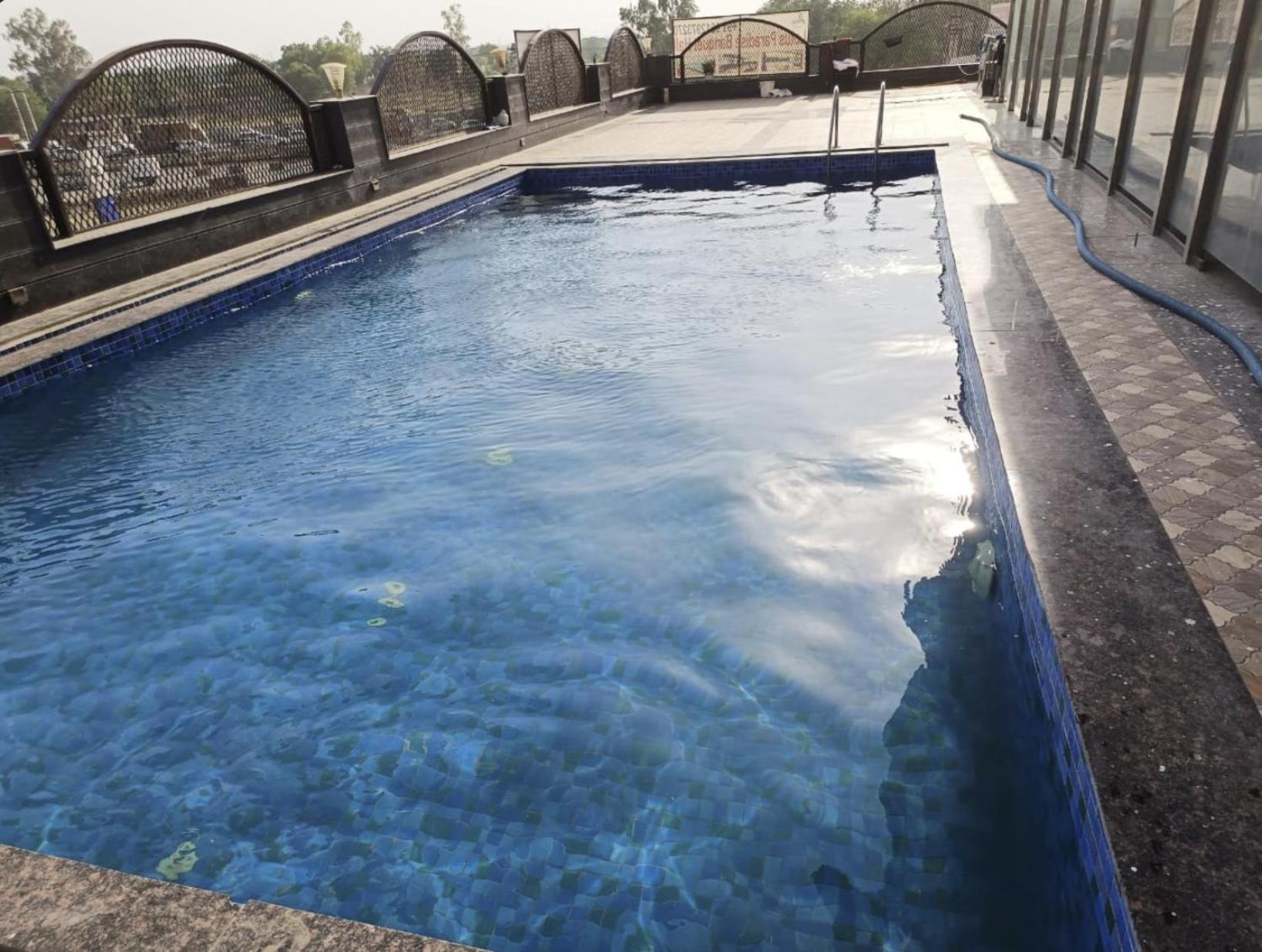 Hotel Lotus Paradise - Banquet & Dining - Near Murthal Sukhdev Rāi 외부 사진