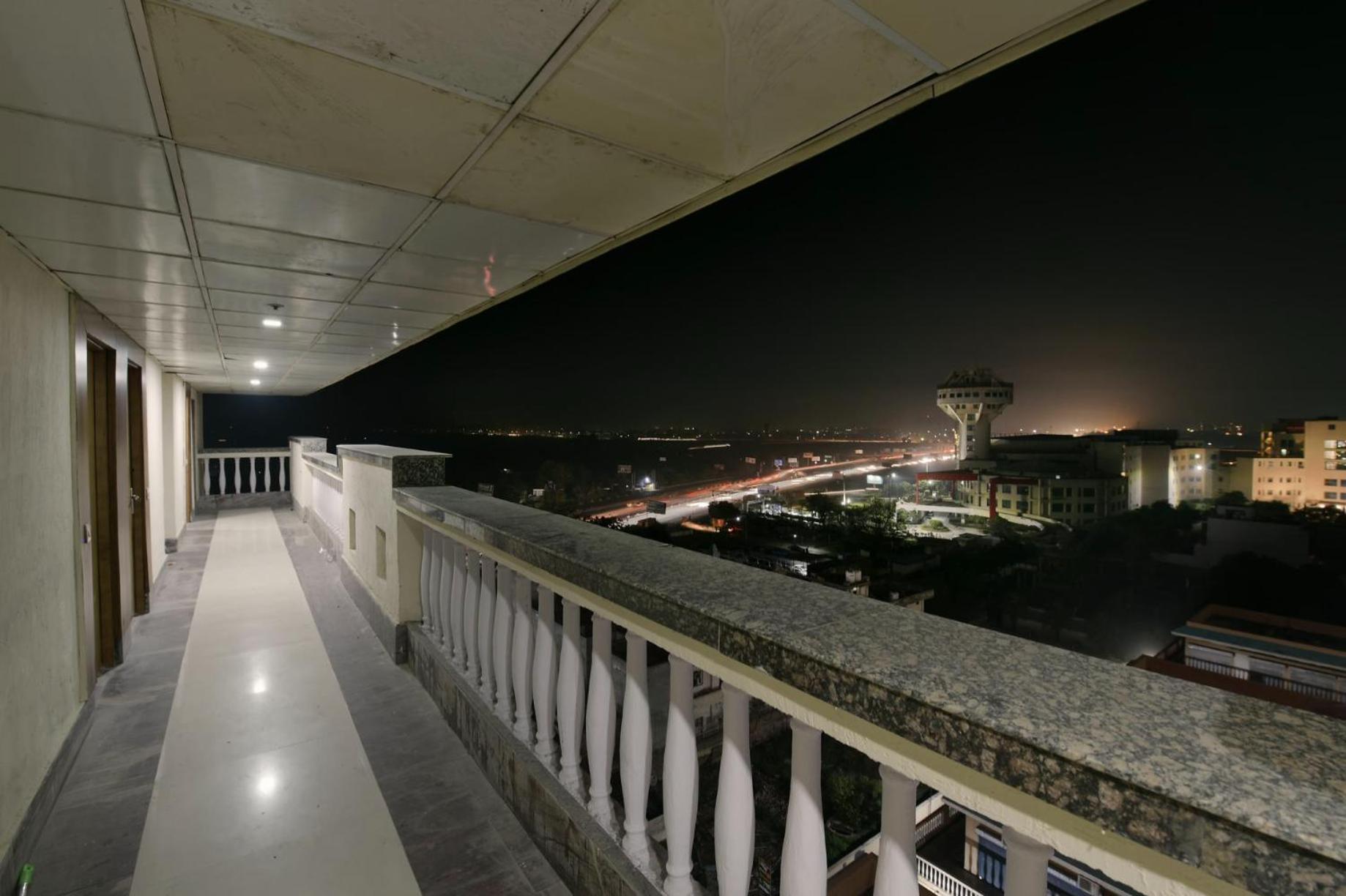 Hotel Lotus Paradise - Banquet & Dining - Near Murthal Sukhdev Rāi 외부 사진