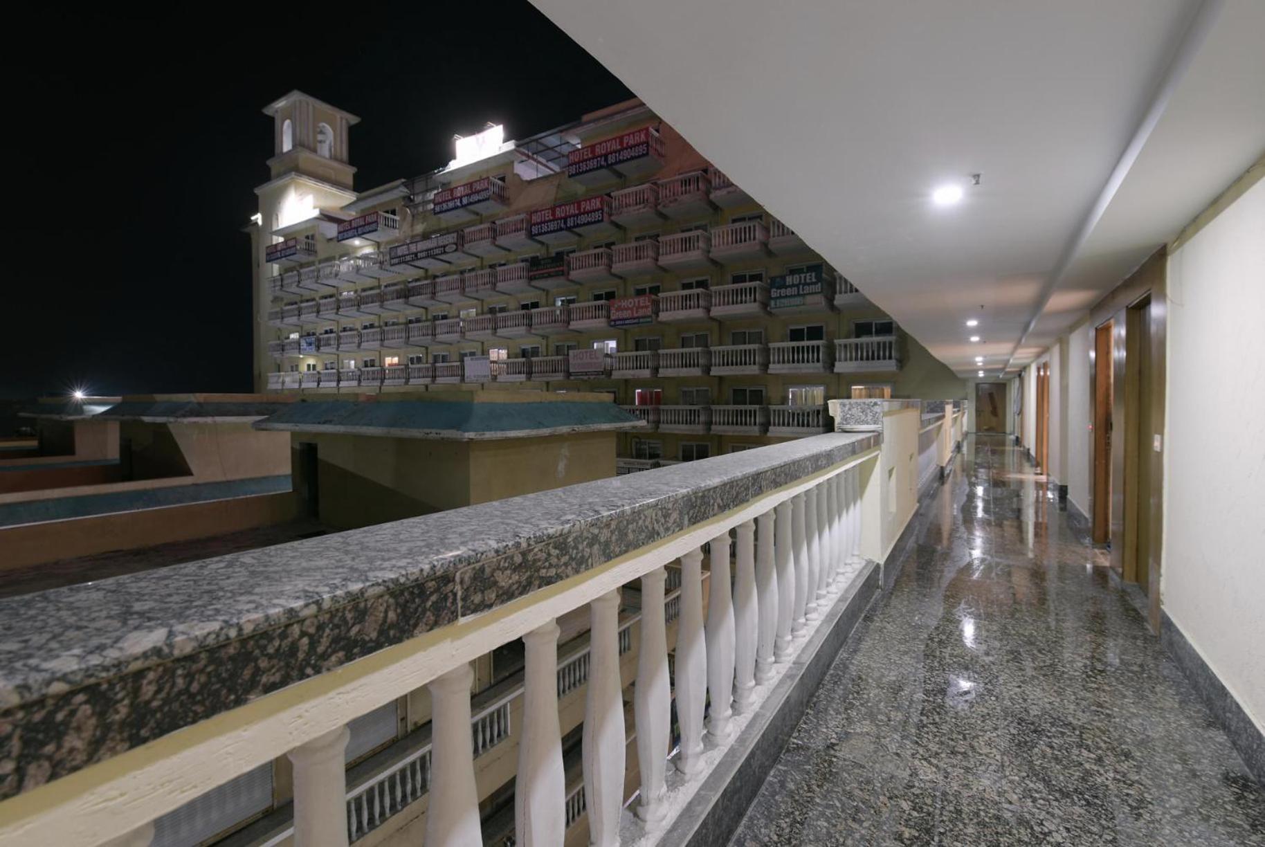 Hotel Lotus Paradise - Banquet & Dining - Near Murthal Sukhdev Rāi 외부 사진