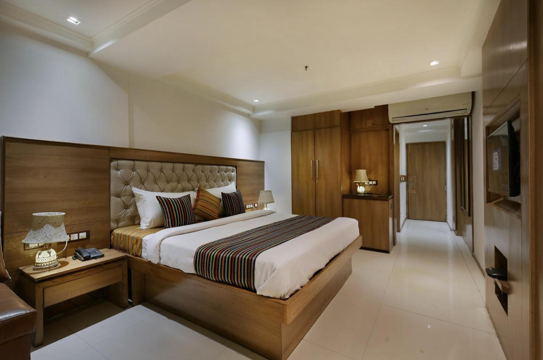 Hotel Lotus Paradise - Banquet & Dining - Near Murthal Sukhdev Rāi 외부 사진